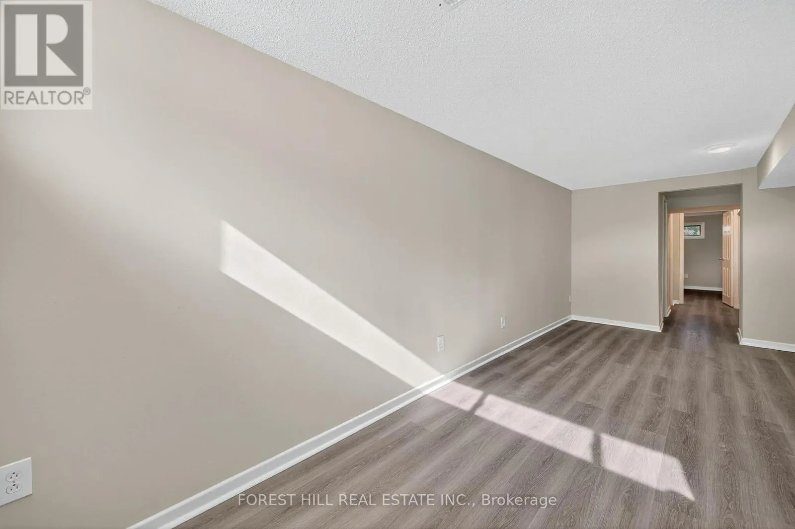 157 SEPTONNE AVENUE