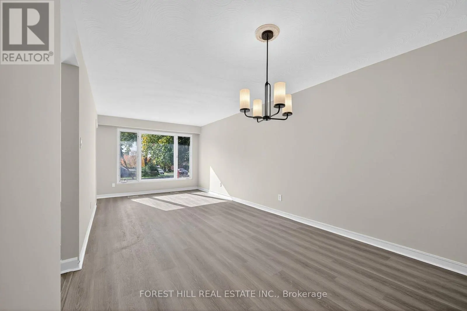 157 SEPTONNE AVENUE