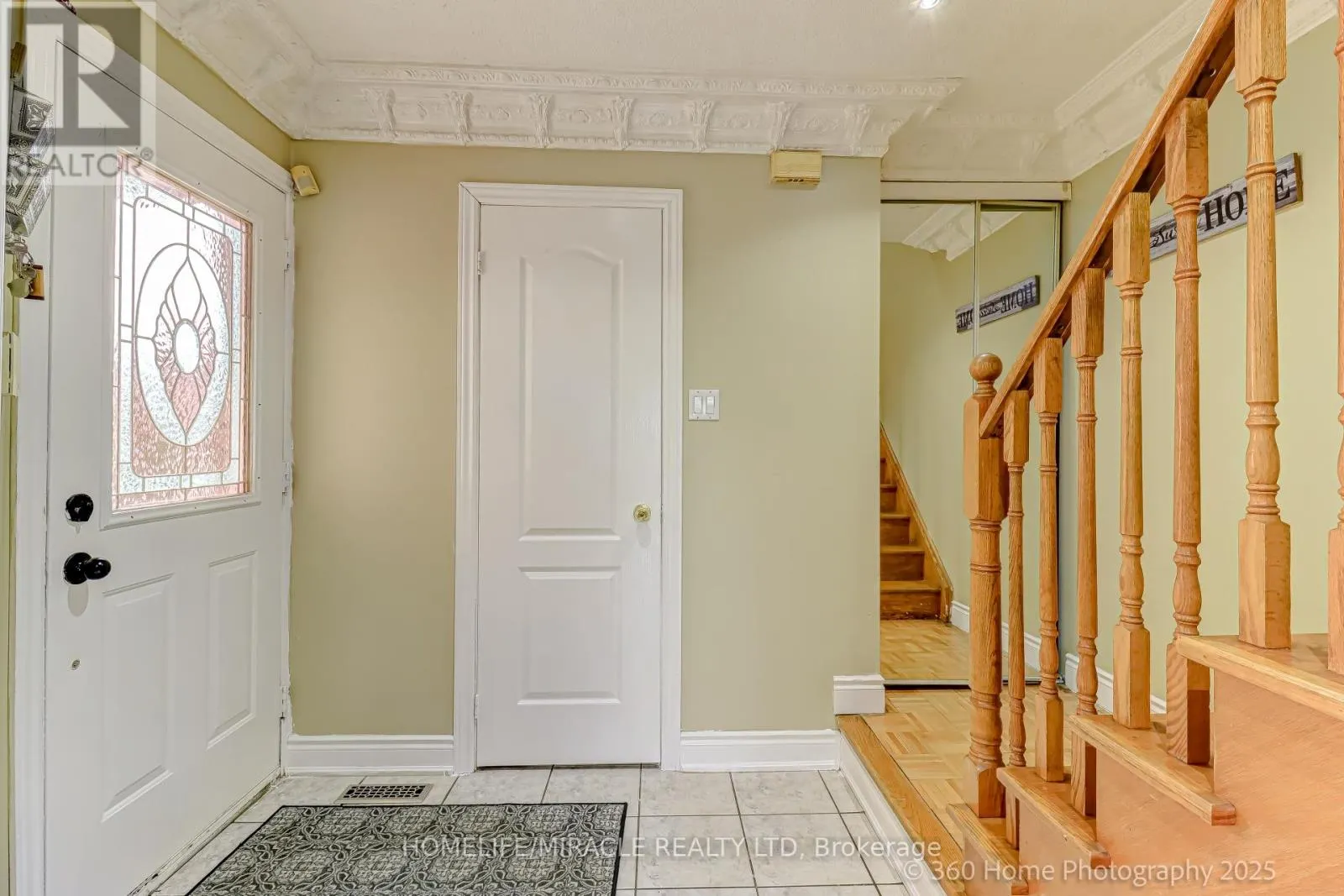 7 CREEKWOOD COURT