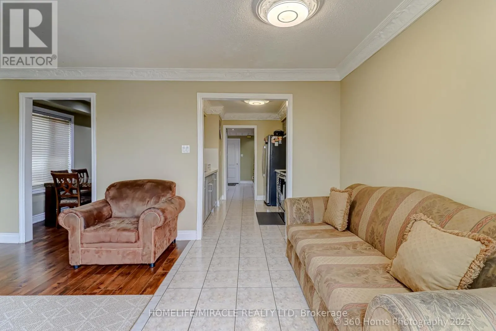 7 CREEKWOOD COURT