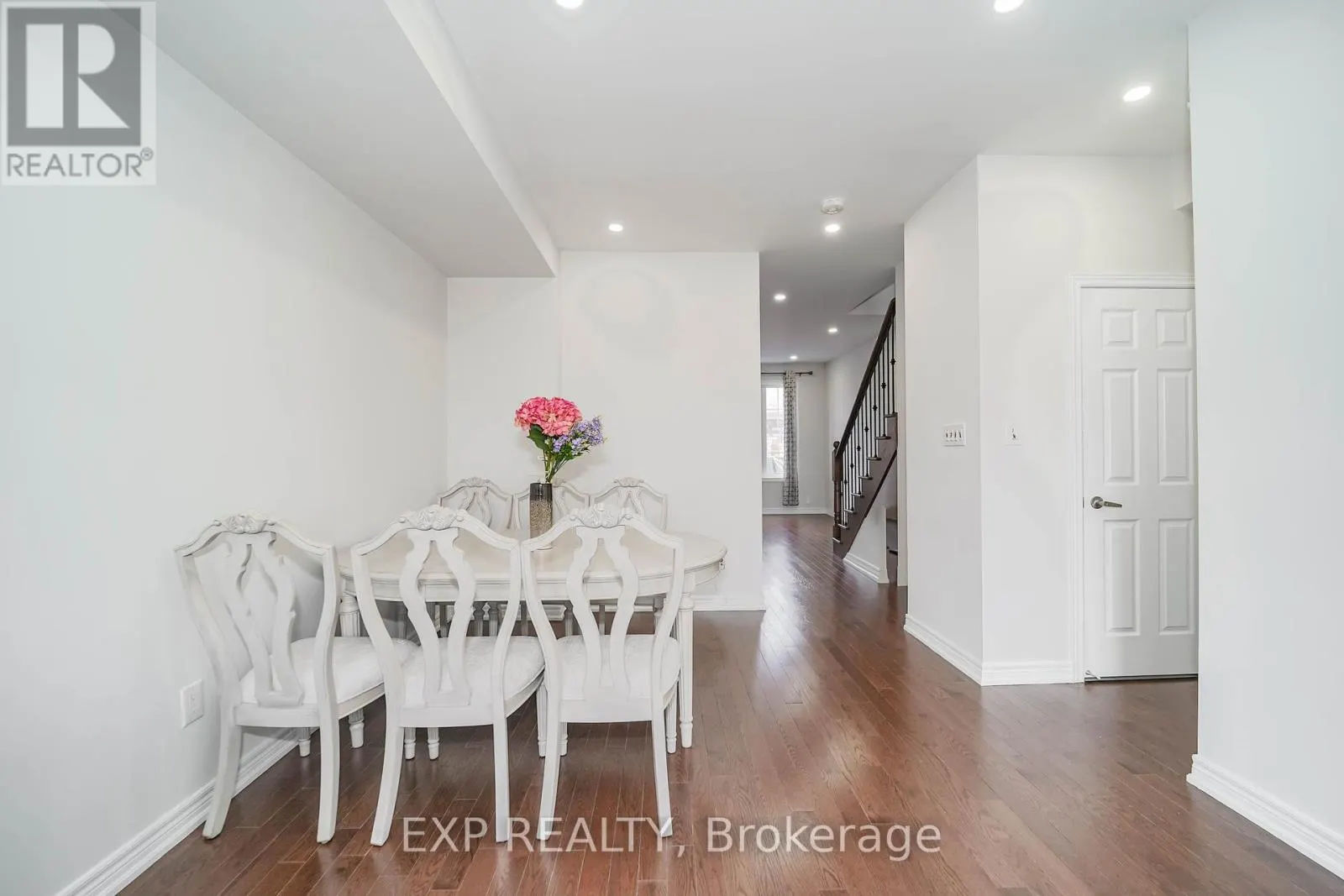 62 HARVEST FIELD ROAD