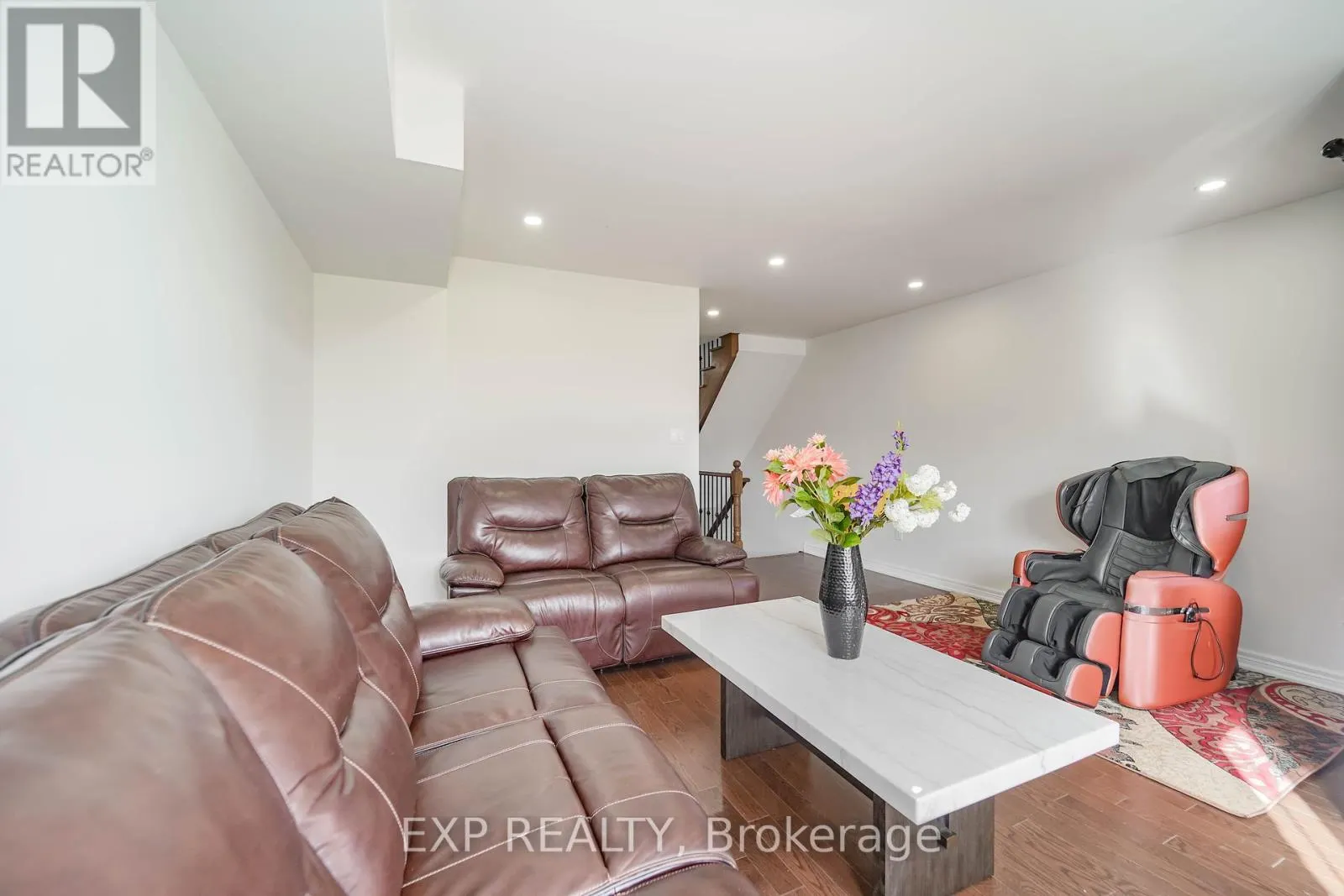 62 HARVEST FIELD ROAD