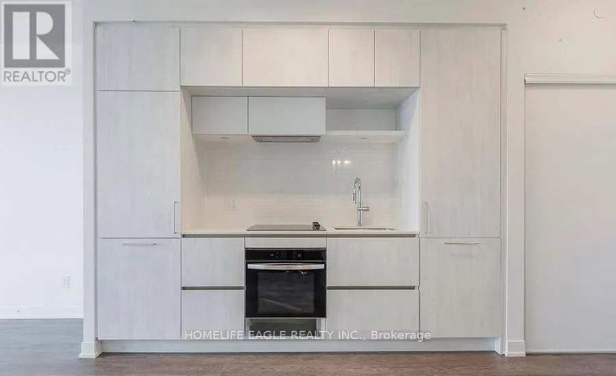 314 - 6 DAVID EYER ROAD