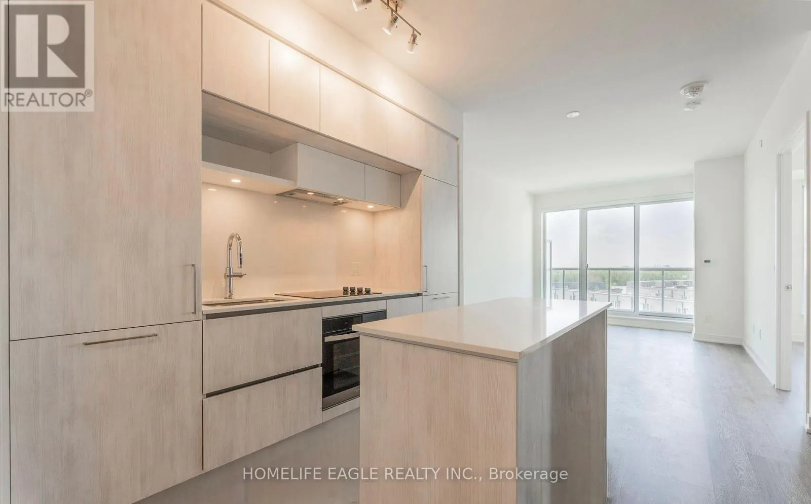 314 - 6 DAVID EYER ROAD