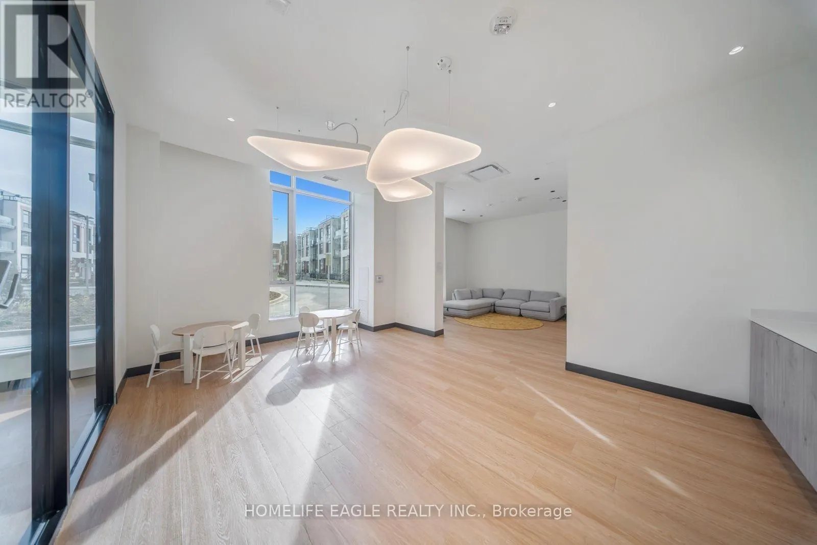 314 - 6 DAVID EYER ROAD