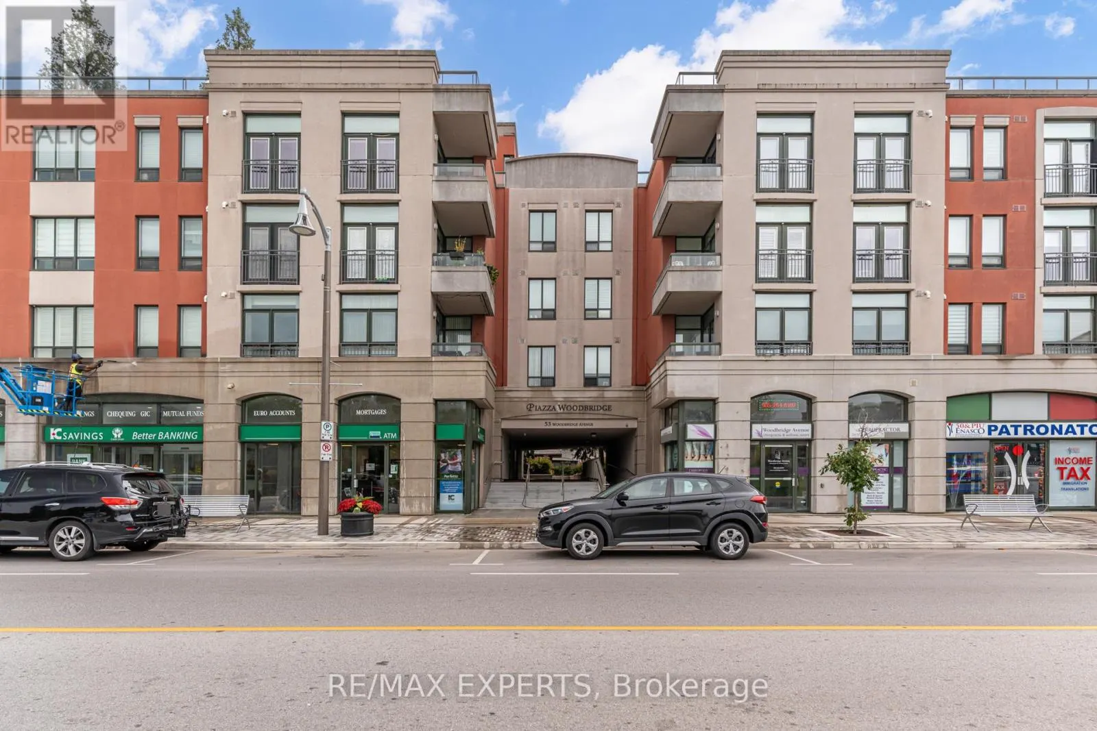 408 - 53 WOODBRIDGE AVENUE N