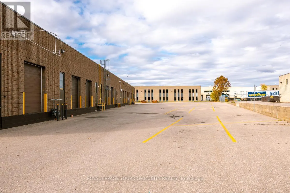 4 - 255 INDUSTRIAL PARKWAY S