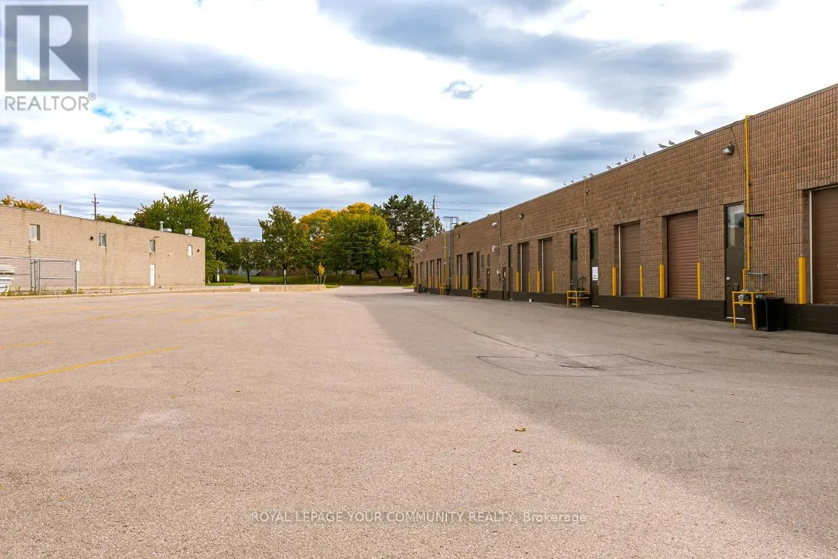 4 - 255 INDUSTRIAL PARKWAY S