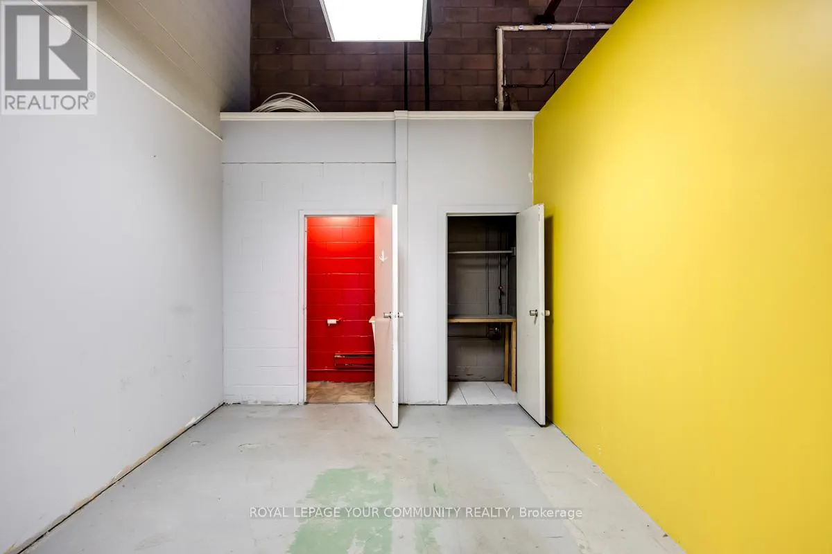 4 - 255 INDUSTRIAL PARKWAY S