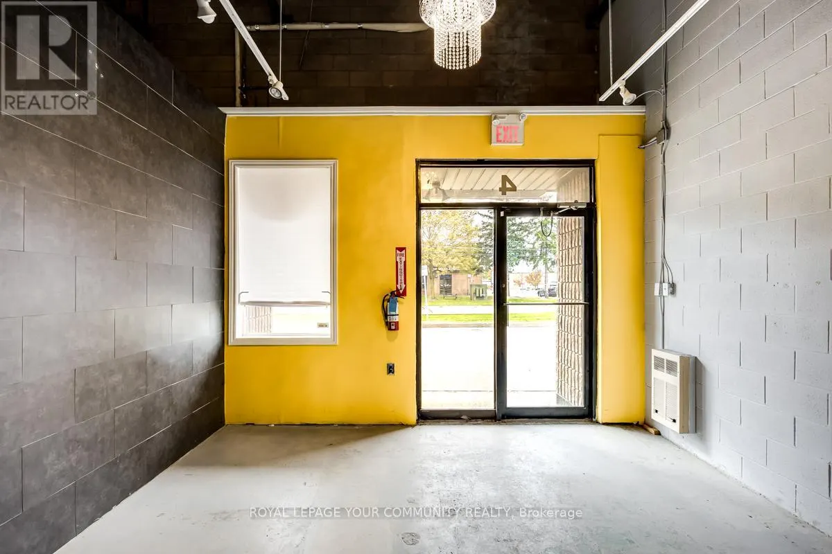 4 - 255 INDUSTRIAL PARKWAY S