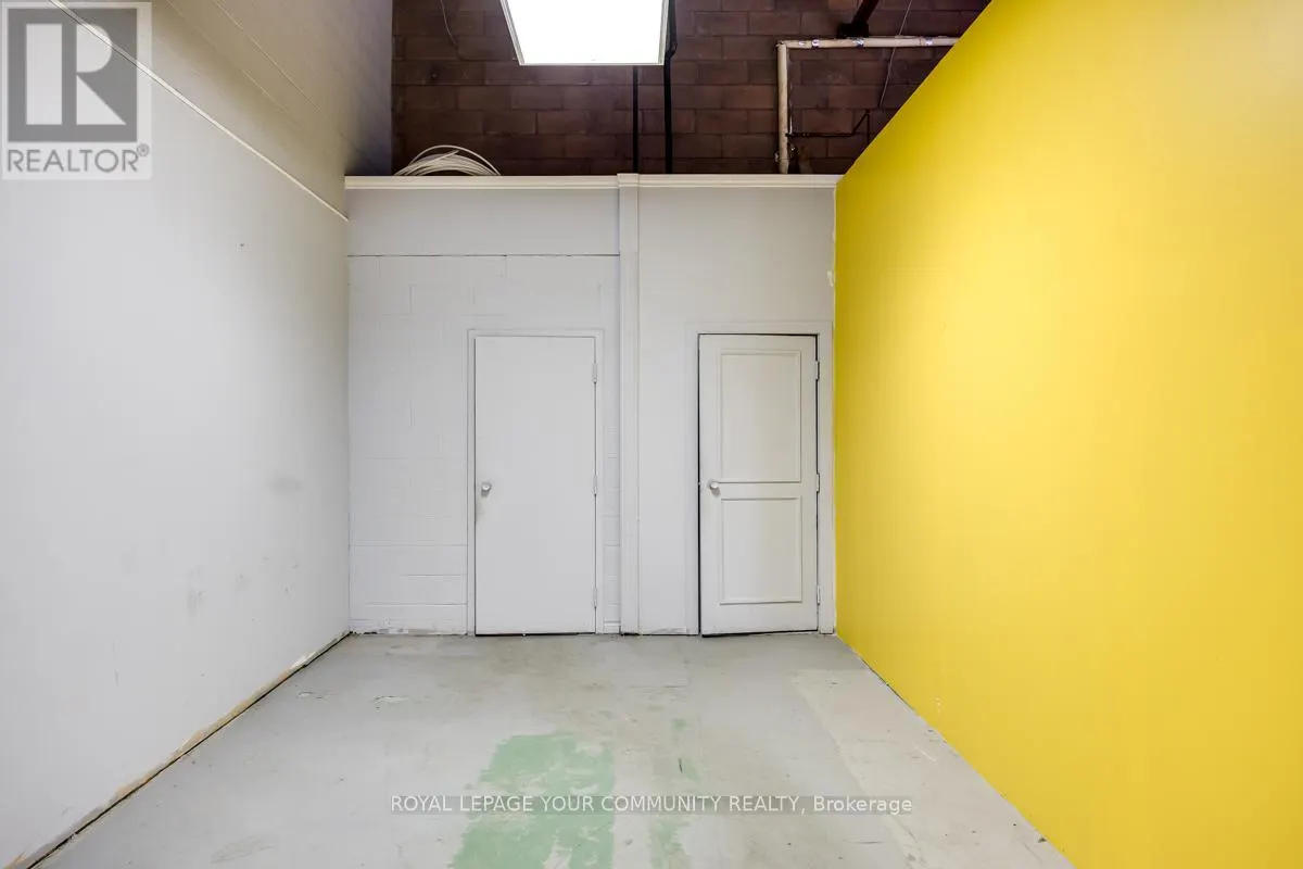 4 - 255 INDUSTRIAL PARKWAY S