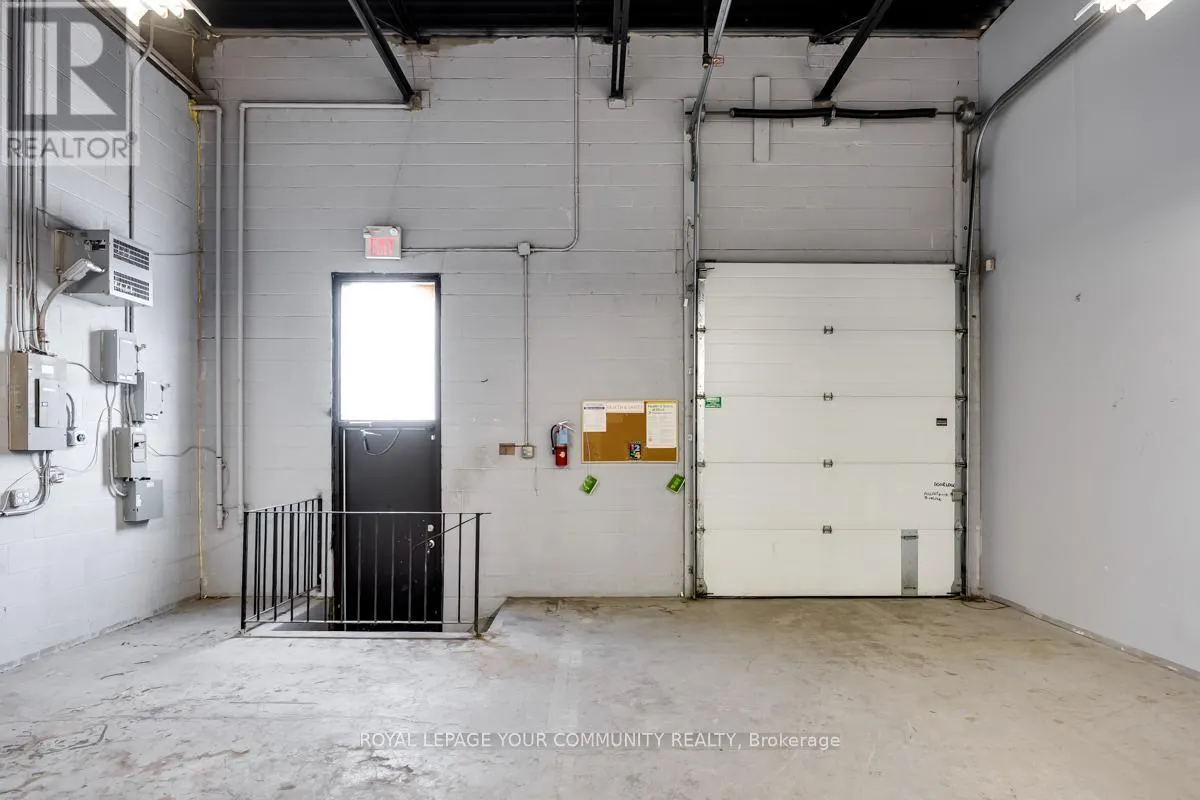 4 - 255 INDUSTRIAL PARKWAY S