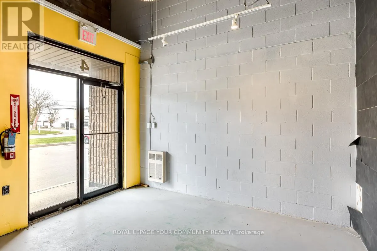 4 - 255 INDUSTRIAL PARKWAY S