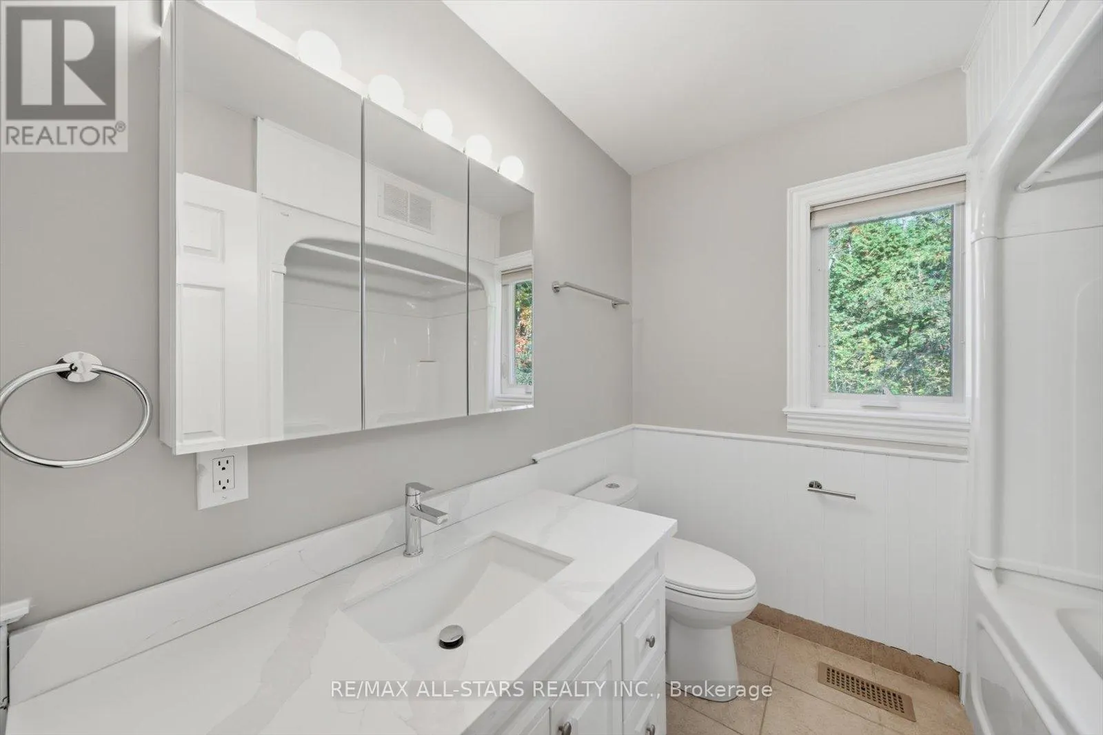 40 ALGONQUIN FOREST DRIVE