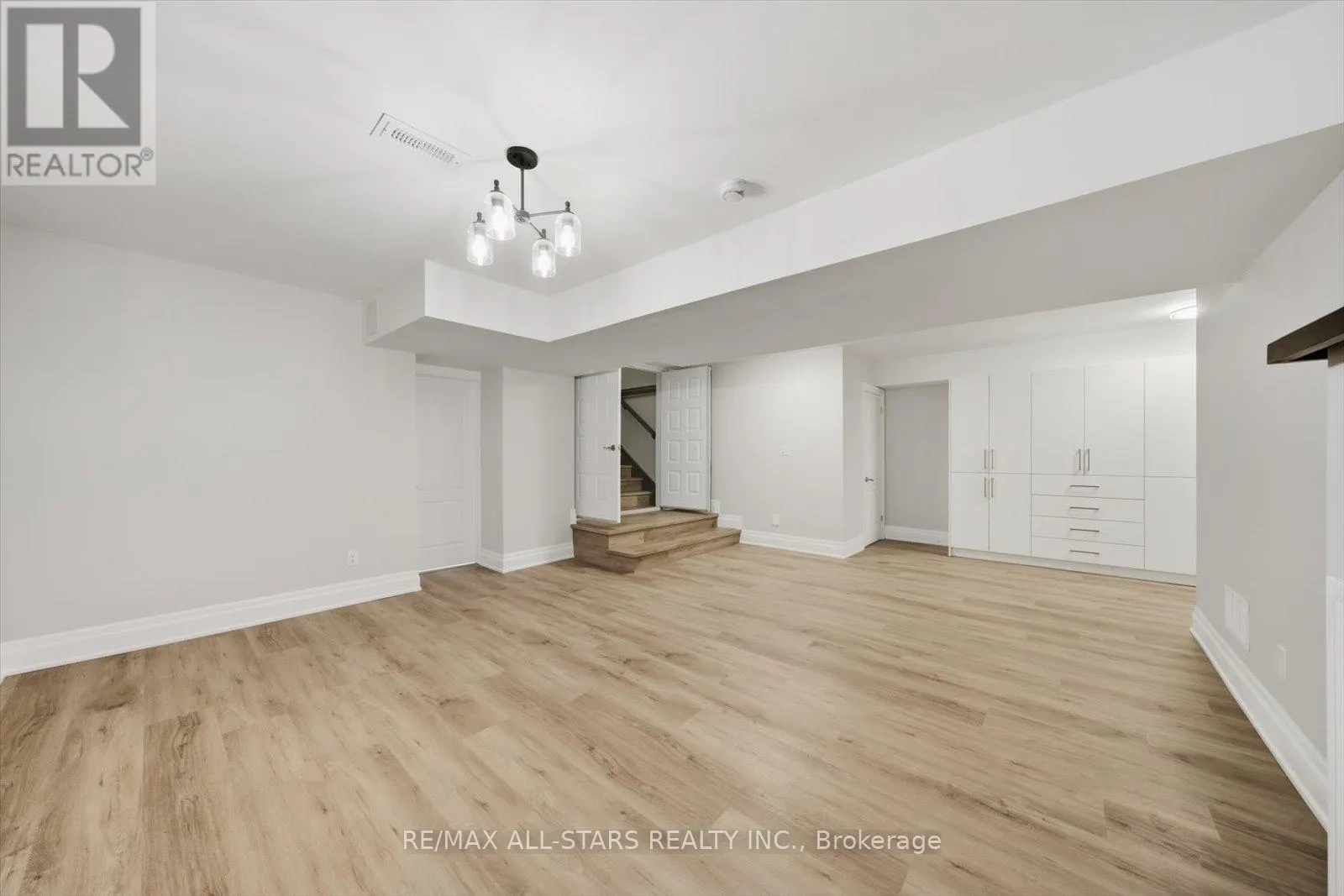 40 ALGONQUIN FOREST DRIVE