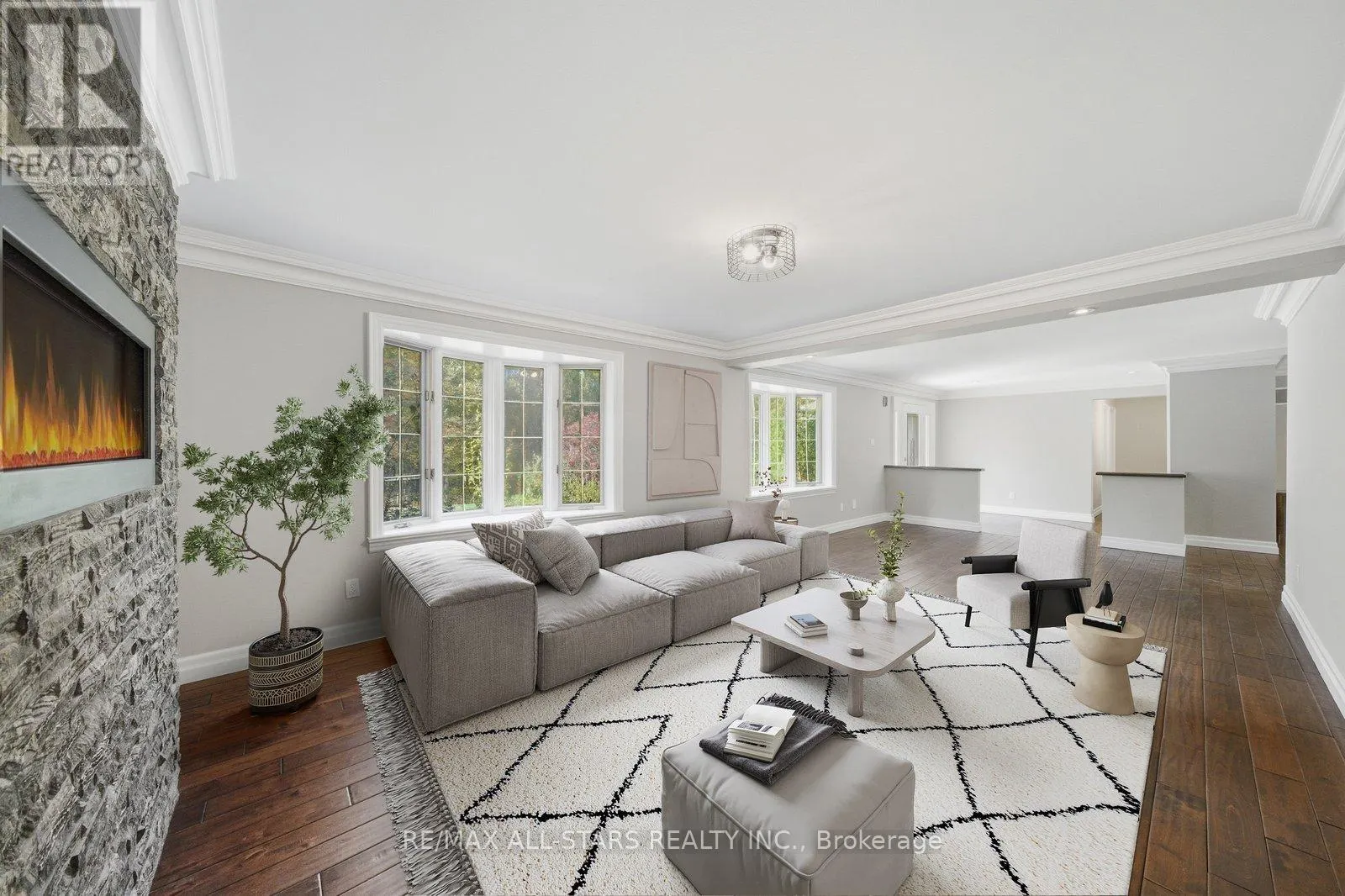 40 ALGONQUIN FOREST DRIVE