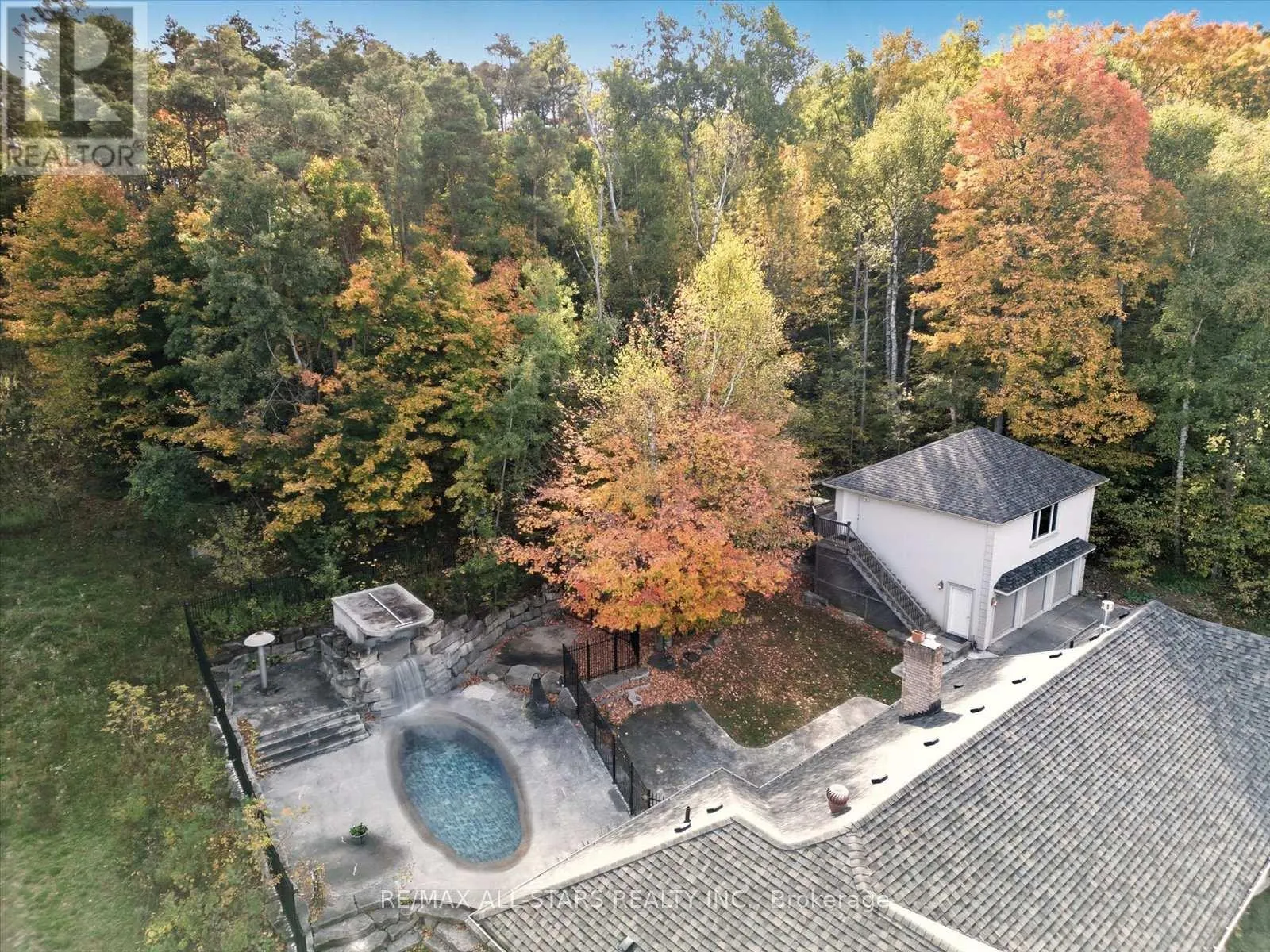 40 ALGONQUIN FOREST DRIVE