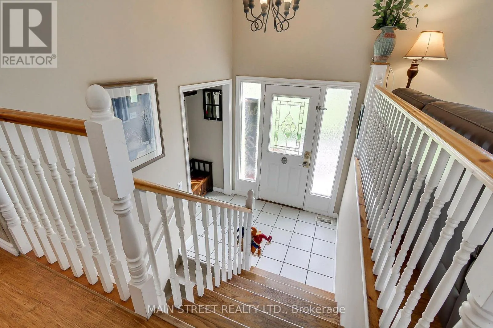 32 BEAVERDALE CRESCENT