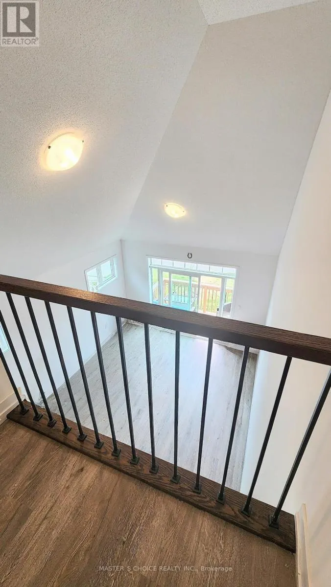 92 LYALL STOKES CIRCLE