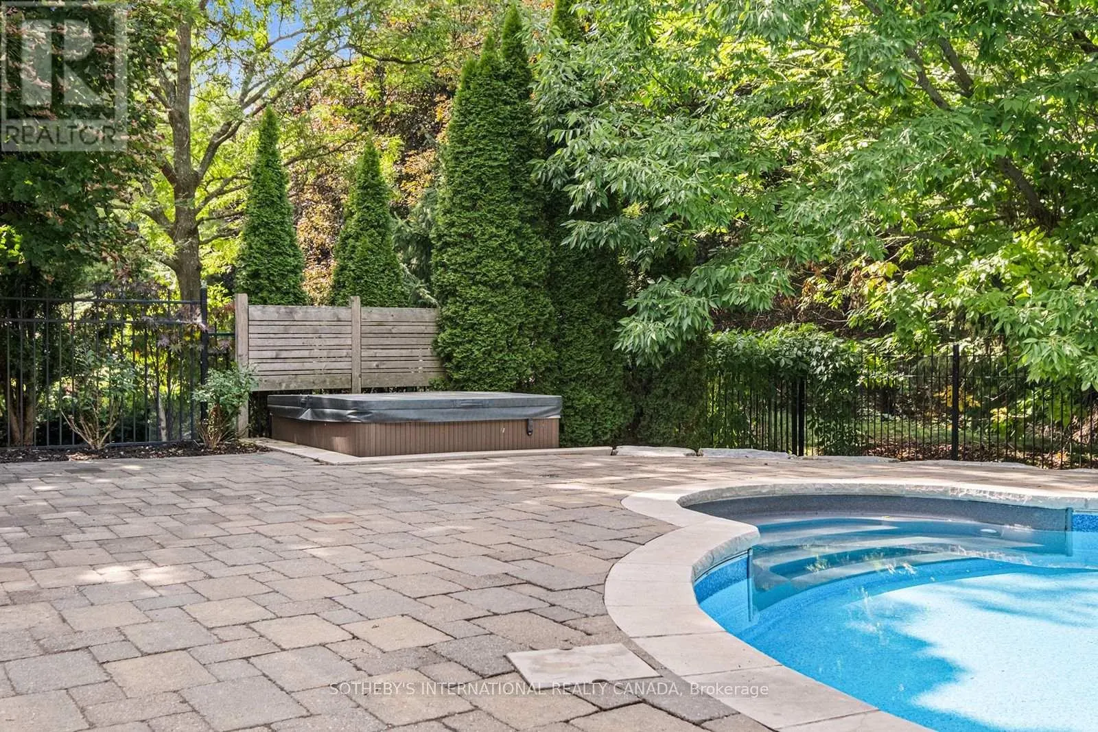 8 HARPER HILL ROAD