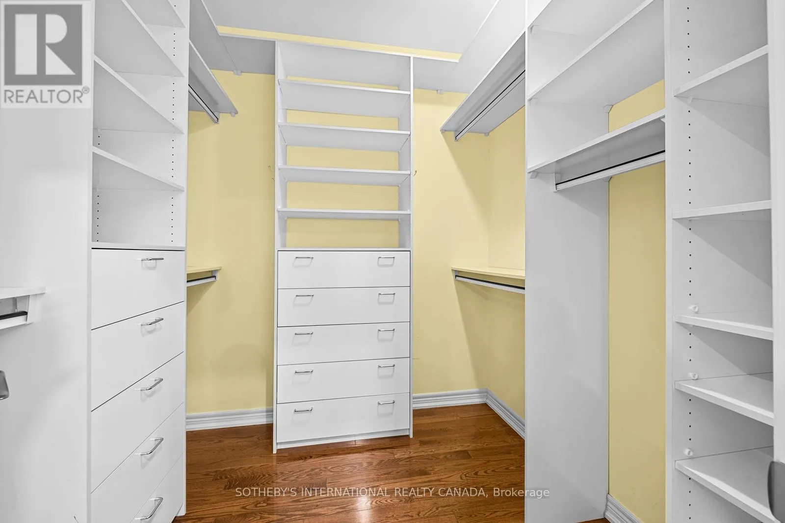8 HARPER HILL ROAD