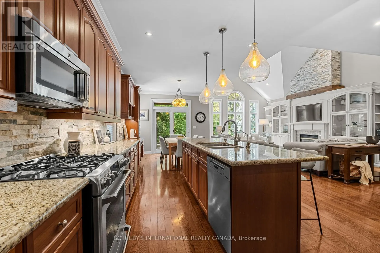 8 HARPER HILL ROAD