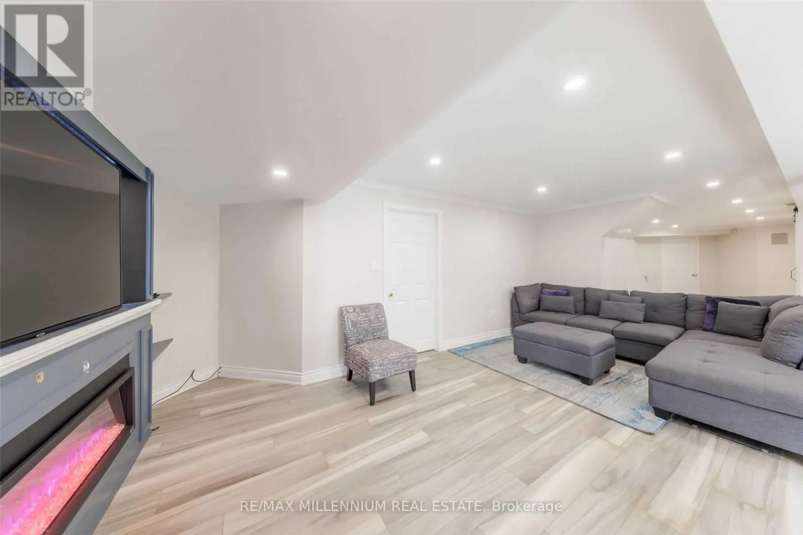 LOWER - 101 LOMA VISTA DRIVE