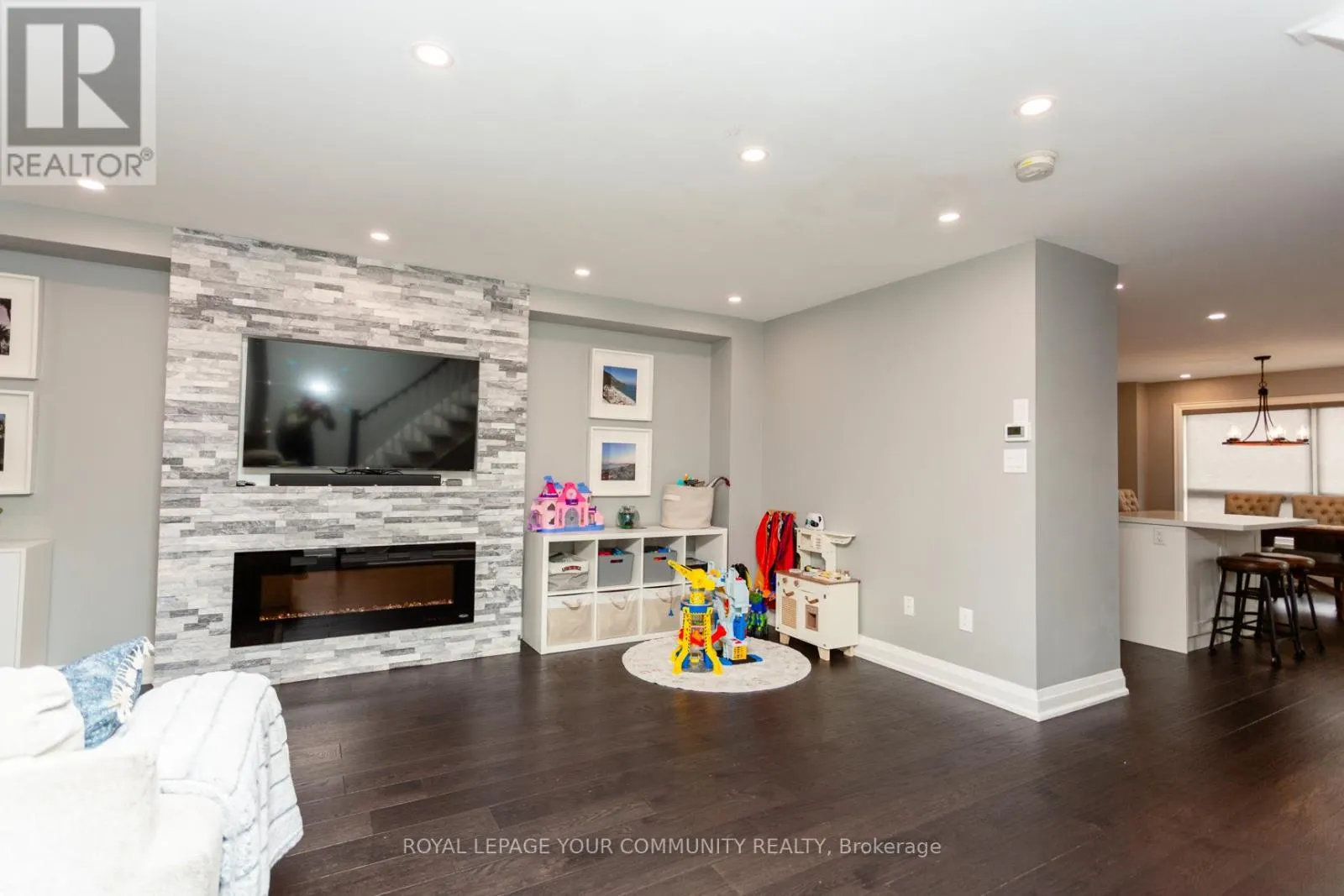 291 VIA CARMINE AVENUE