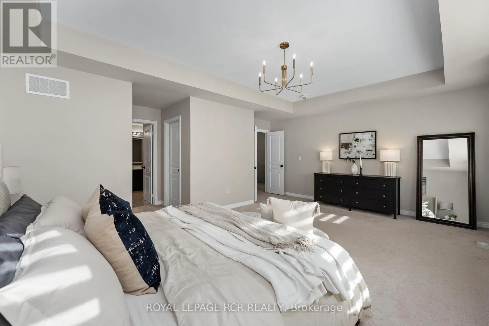 12 JOHN WEDDELL AVENUE