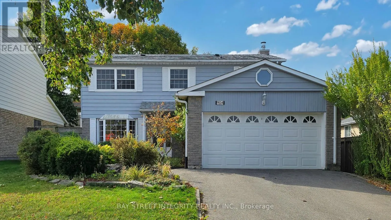 904 WAYNE DRIVE