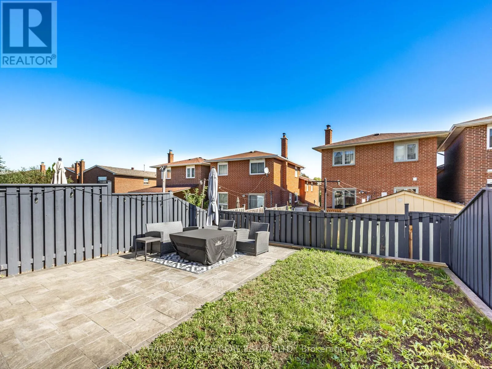106 BAY HILL DRIVE