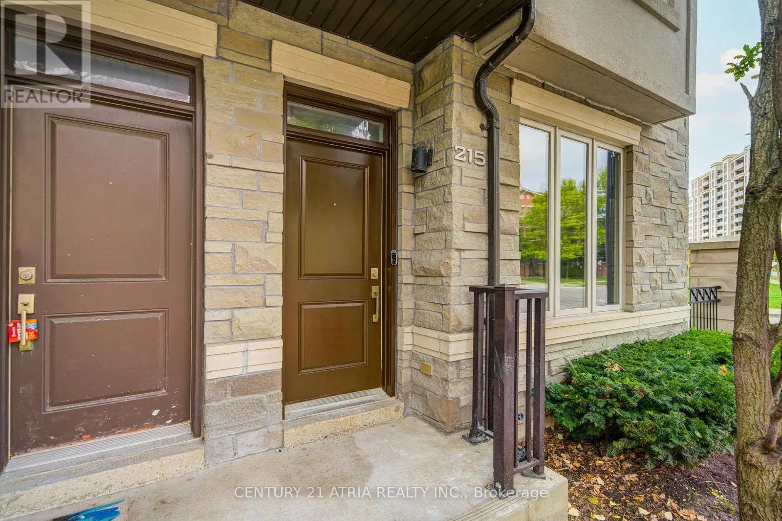 215 SOUTH PARK ROAD