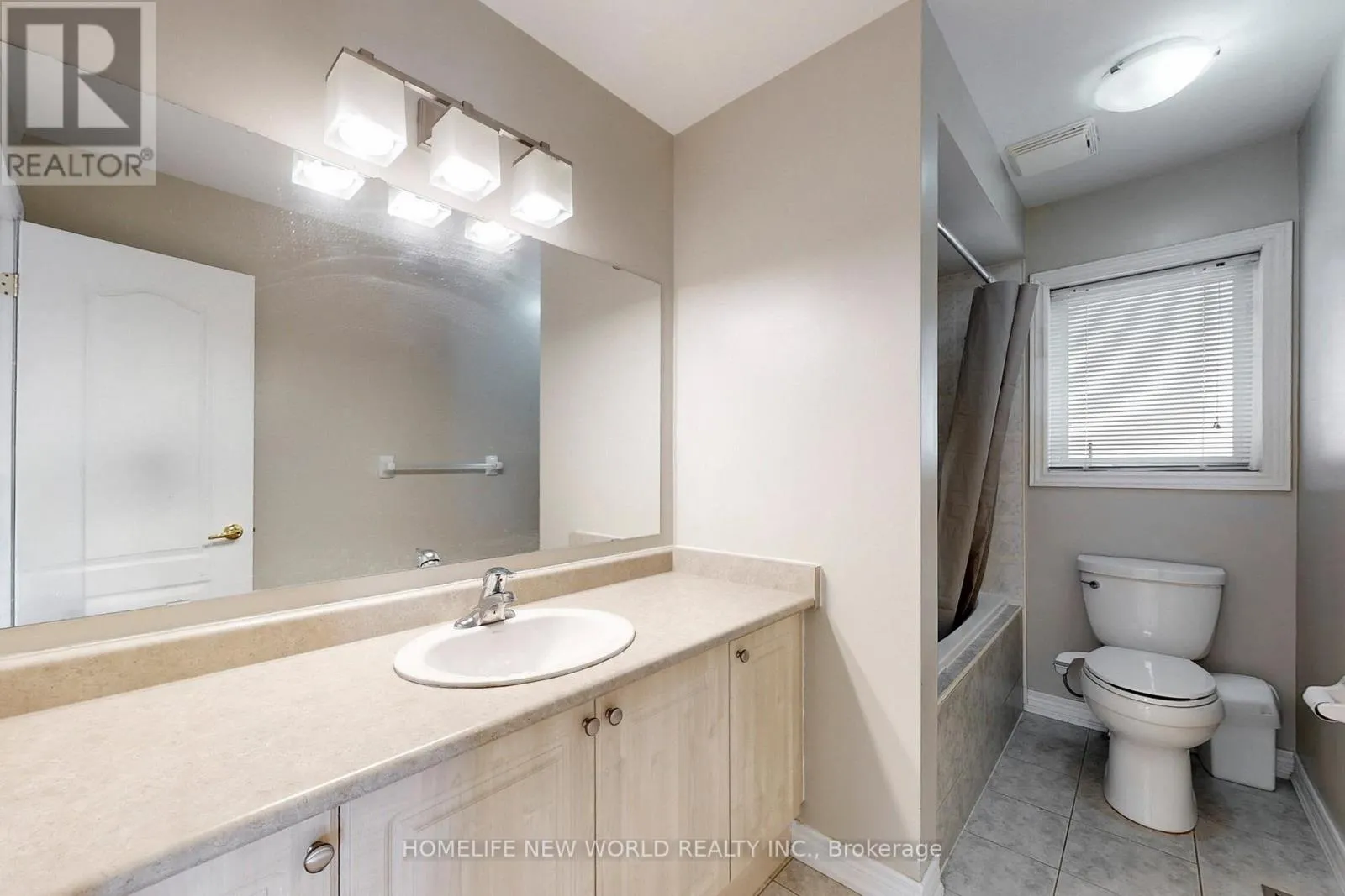 74 SAINT JAMES AVENUE