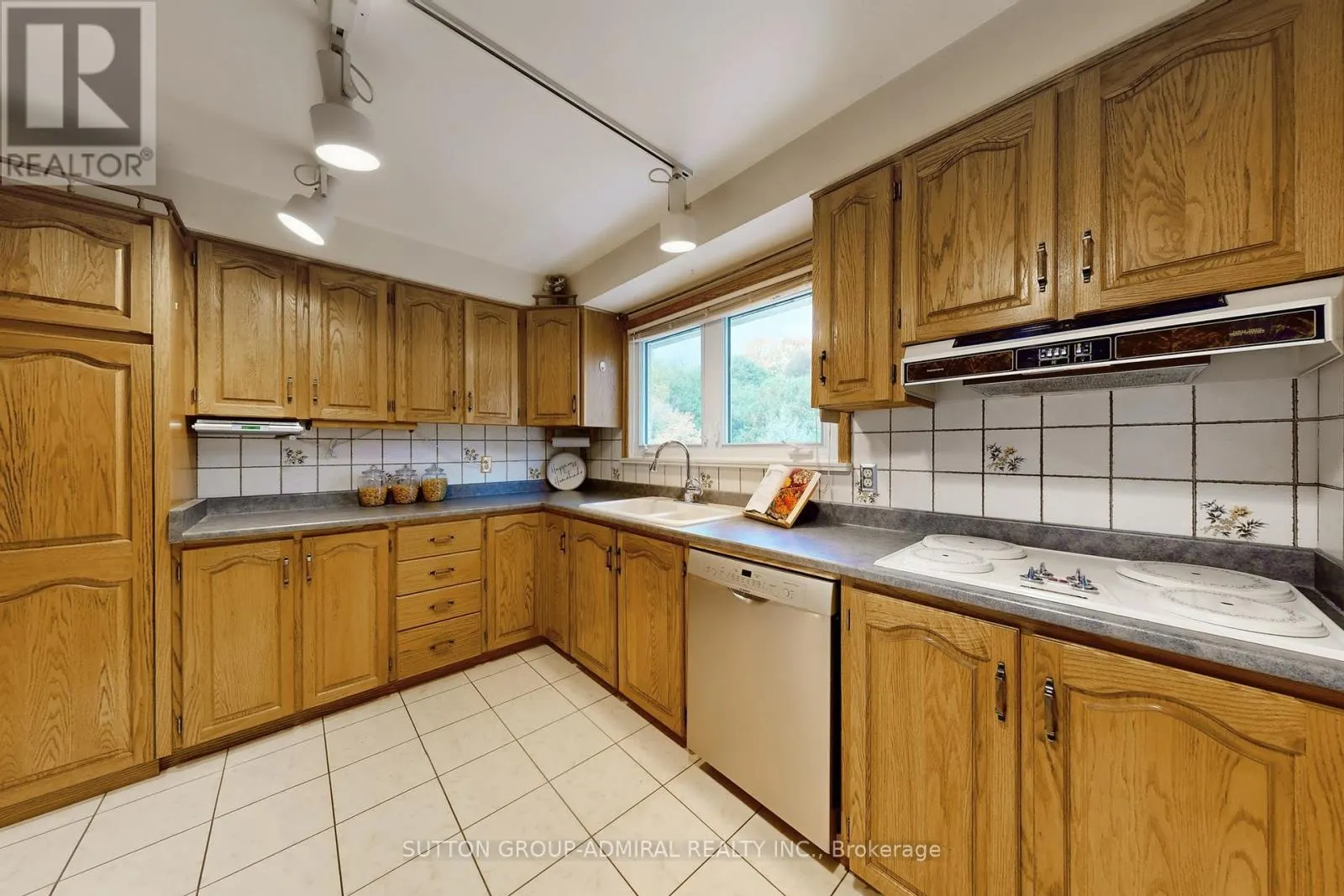 78 BELFRY DRIVE