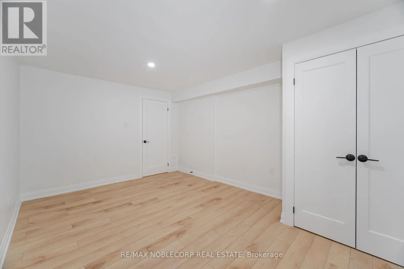 LOWER - 131 DUNSTAN CRESCENT