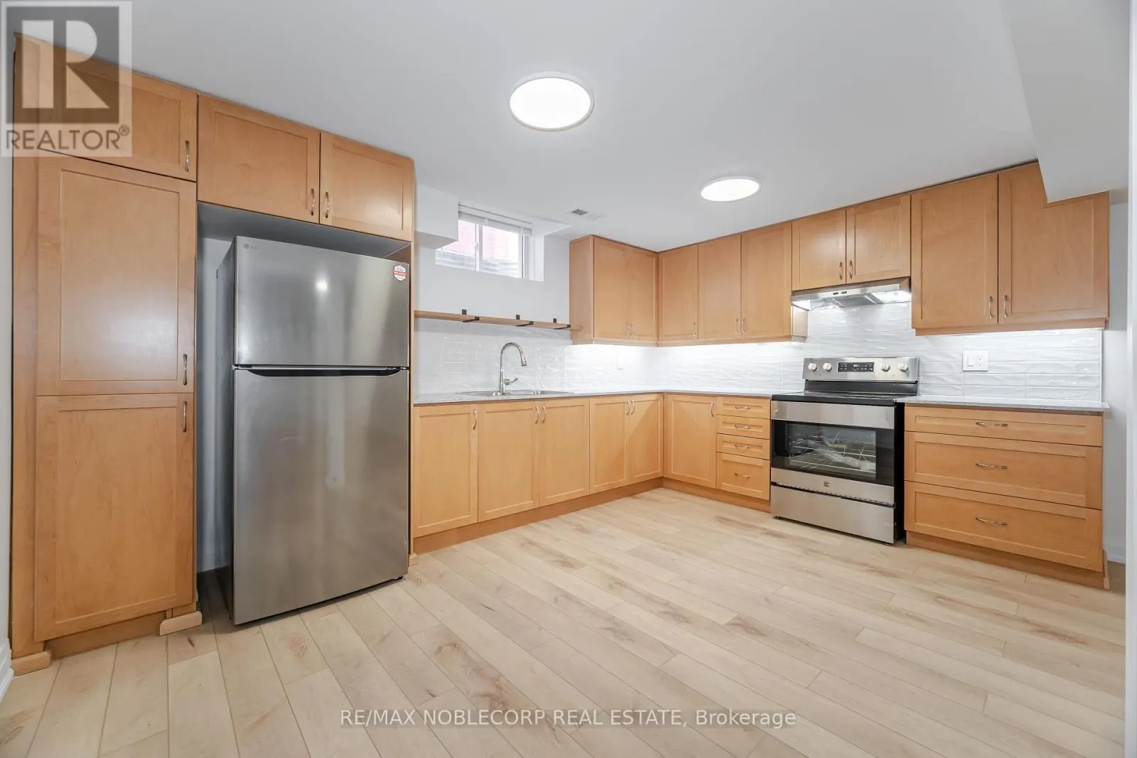 LOWER - 131 DUNSTAN CRESCENT