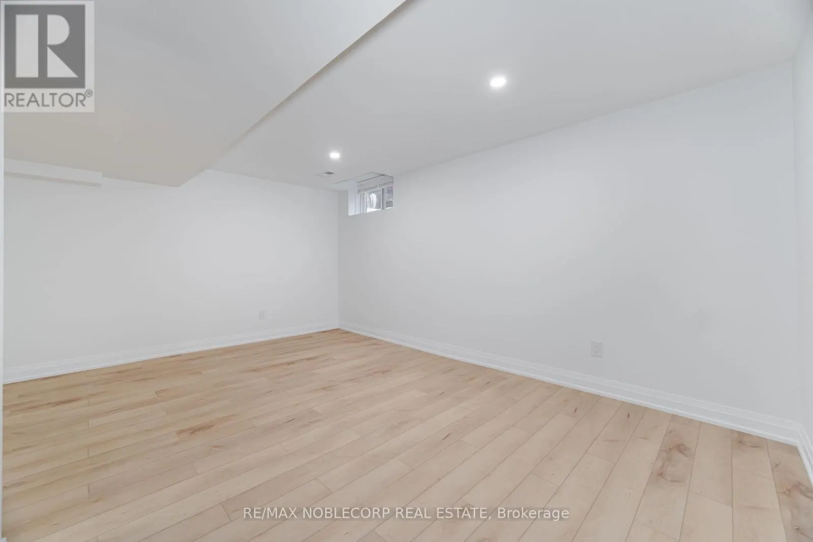 LOWER - 131 DUNSTAN CRESCENT