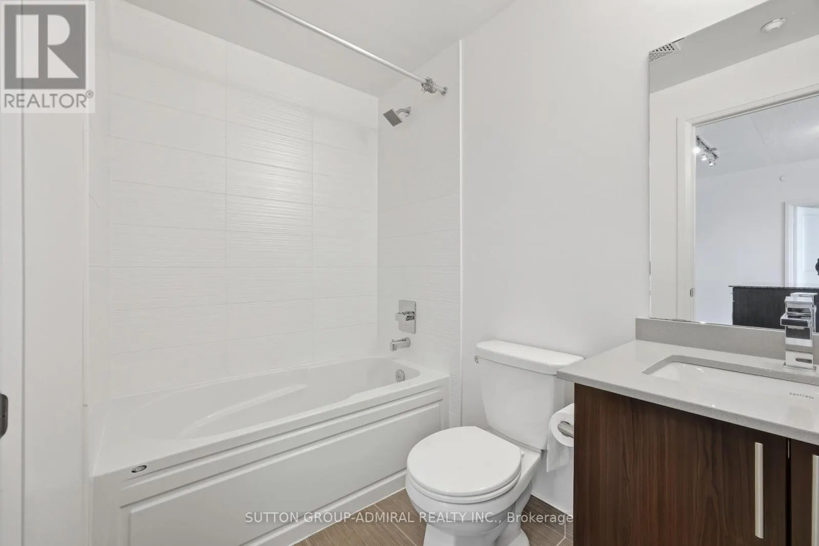 1610 - 7890 BATHURST STREET
