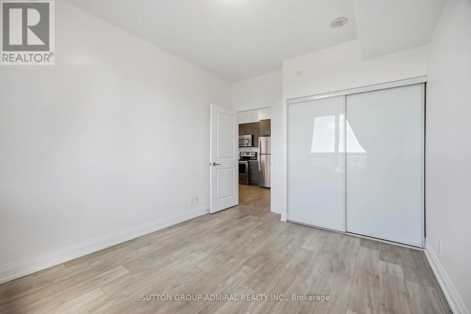1610 - 7890 BATHURST STREET