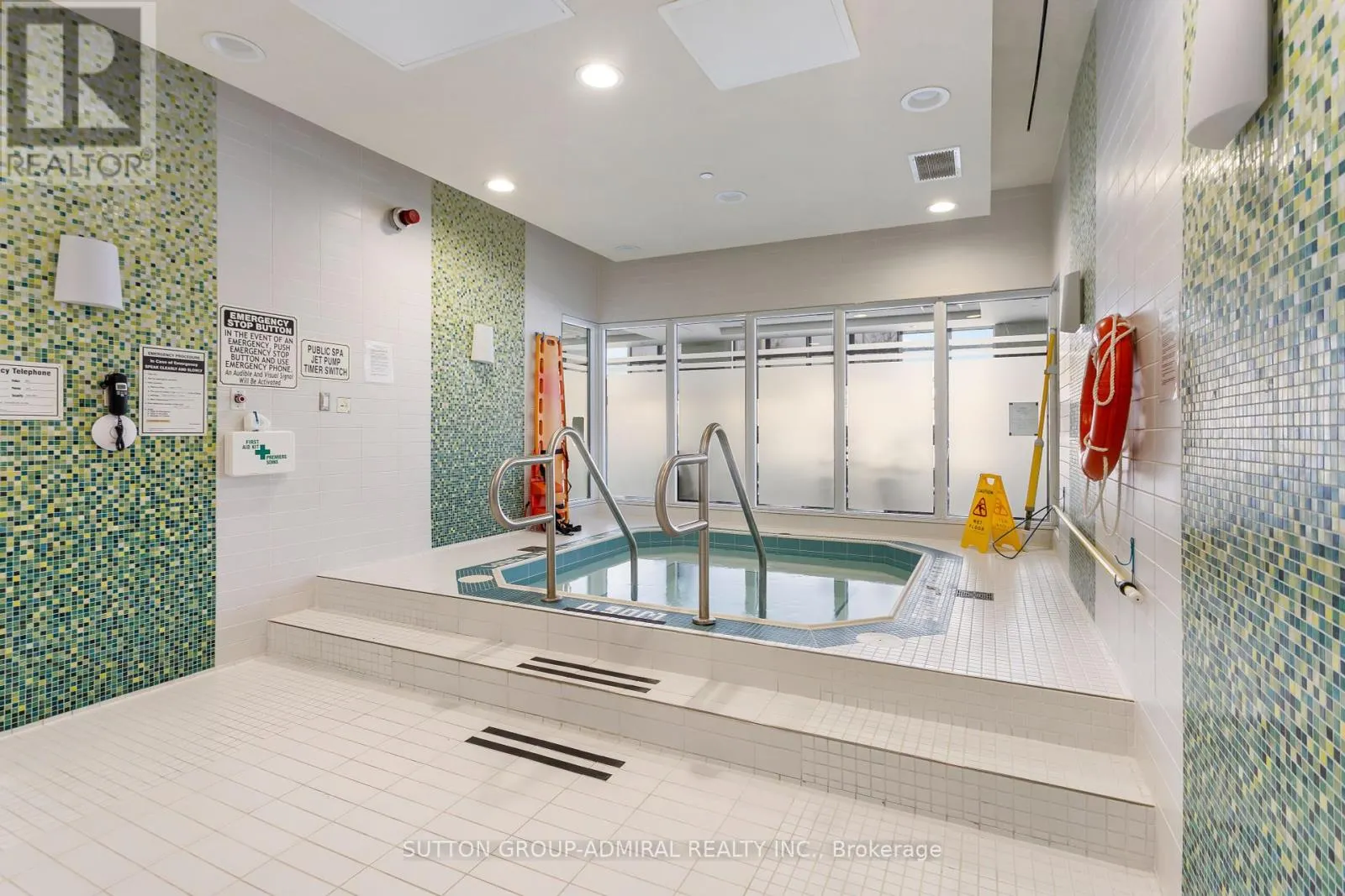 1610 - 7890 BATHURST STREET