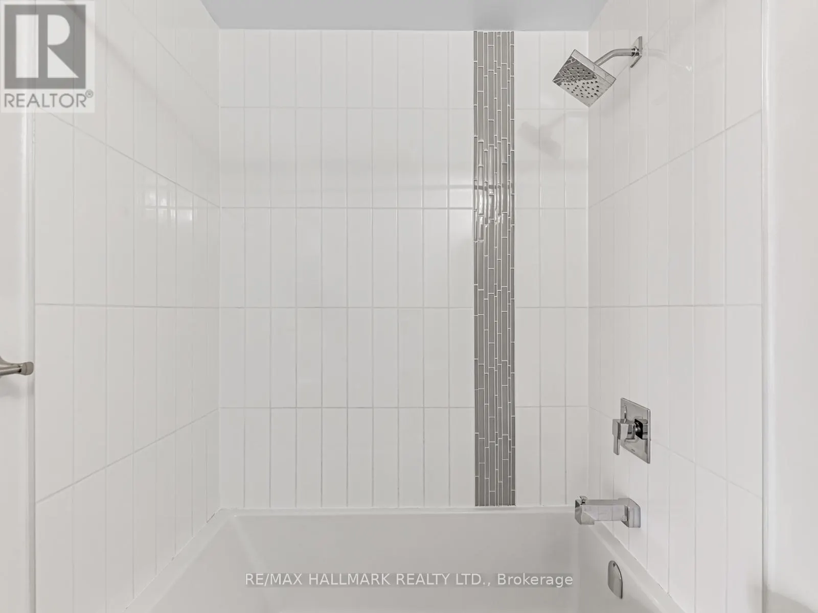 322 - 99 EAGLE ROCK WAY