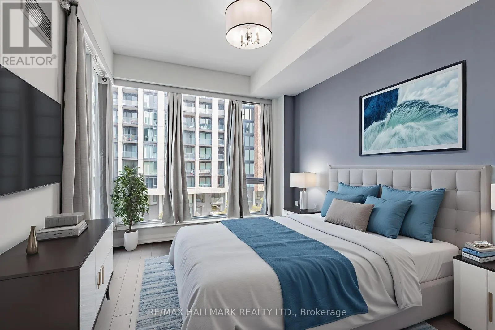 322 - 99 EAGLE ROCK WAY
