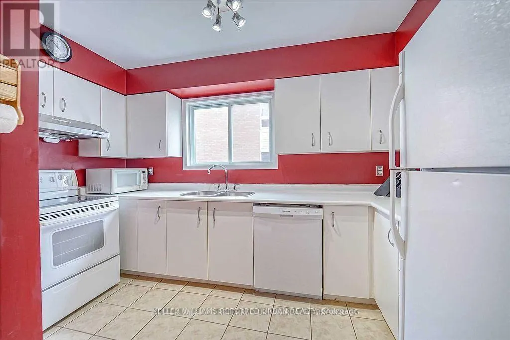 75 WILLIAM CURTIS CIRCLE