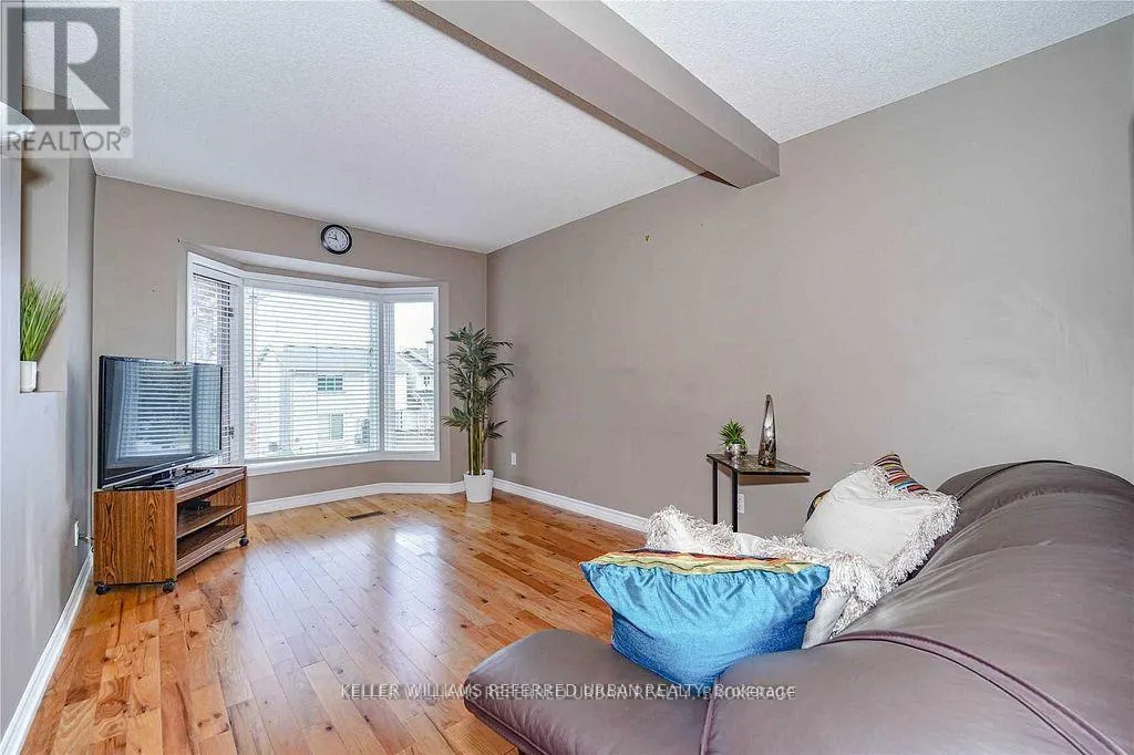 75 WILLIAM CURTIS CIRCLE