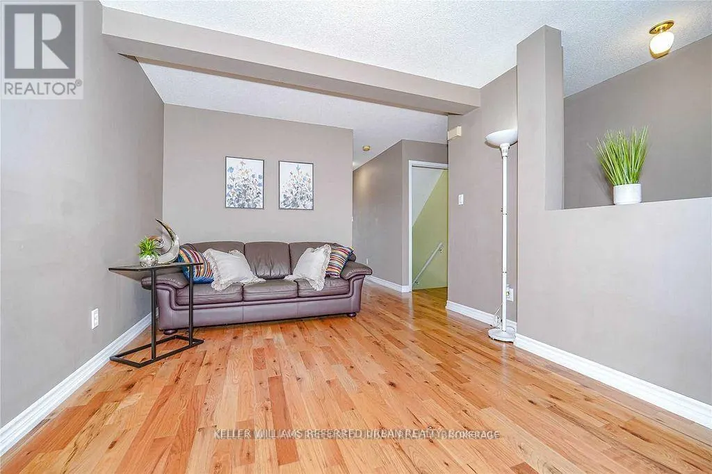 75 WILLIAM CURTIS CIRCLE