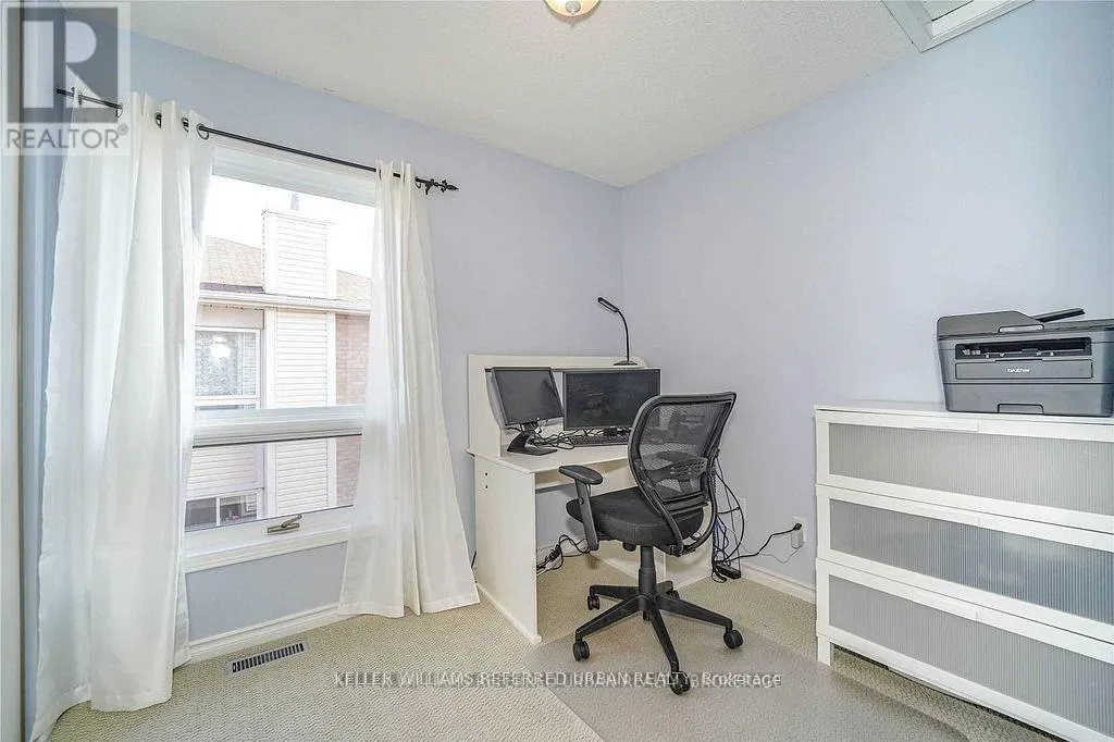 75 WILLIAM CURTIS CIRCLE