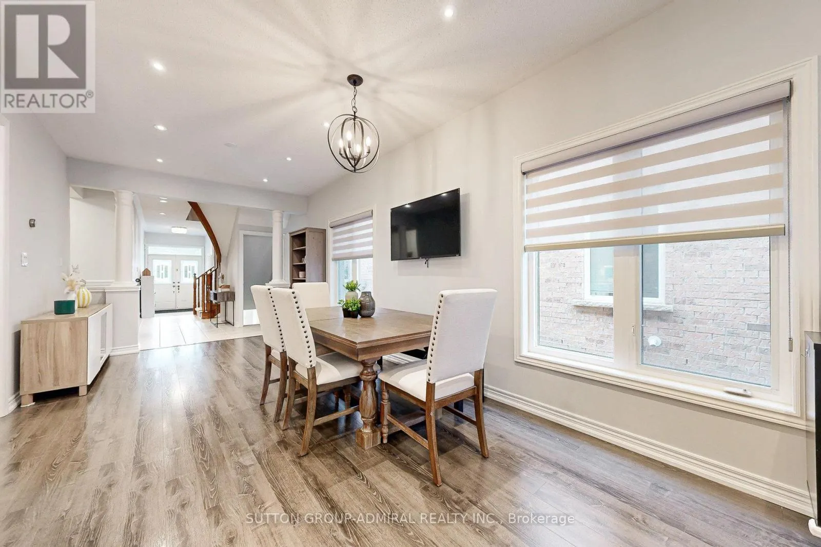 86 AUTUMN HILL BOULEVARD