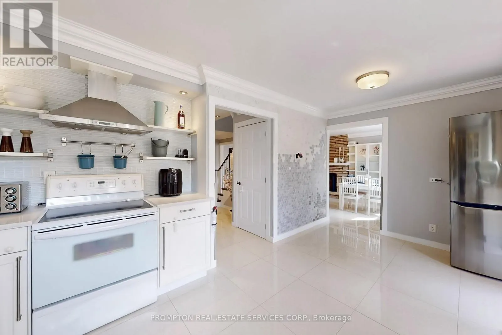 89 RIVERGLEN DRIVE