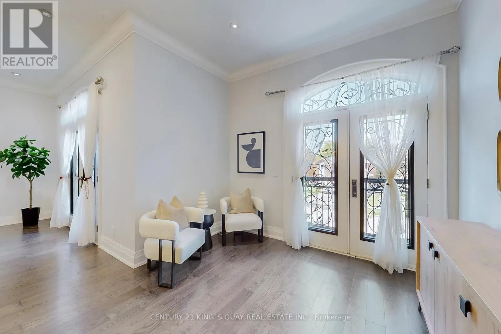 19 BLYTH STREET