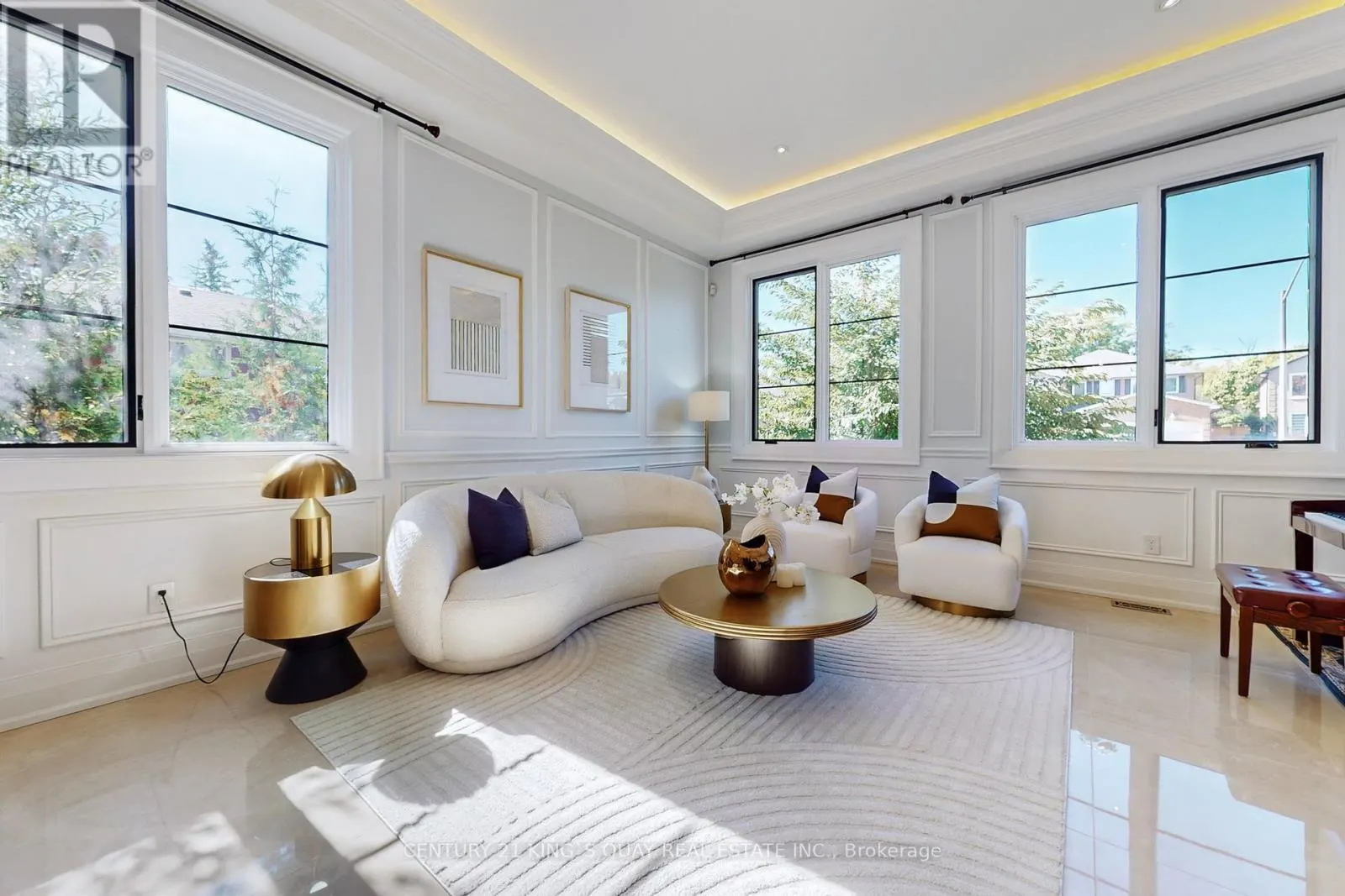 19 BLYTH STREET